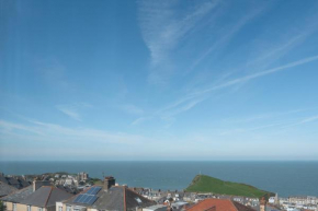 Spacious 4 Bed Victorian House with Sea Views TJS4TT